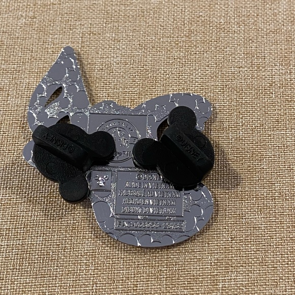 Disney Duke - Fantasia - Music Notes - Mystery Pin - Picture 3 of 4